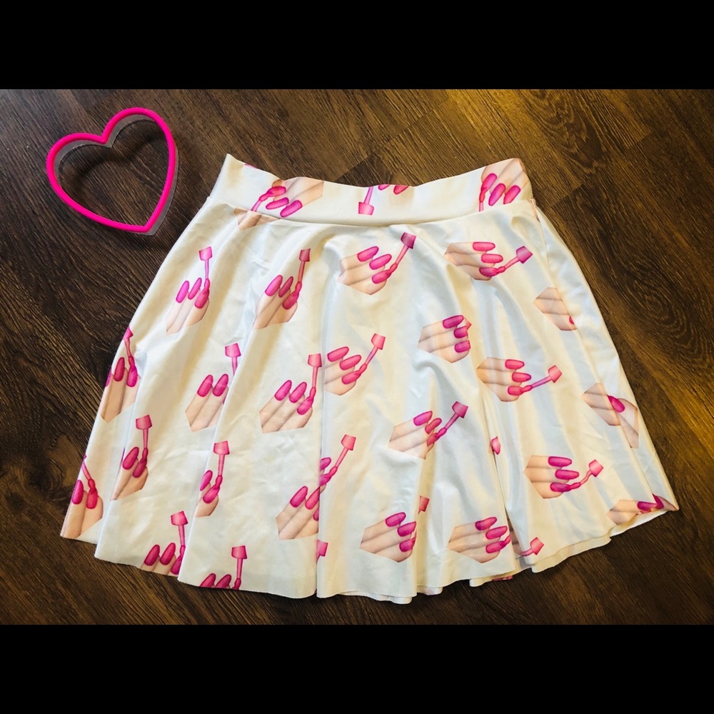Nails Emoji Skater Skirt 💅🏽